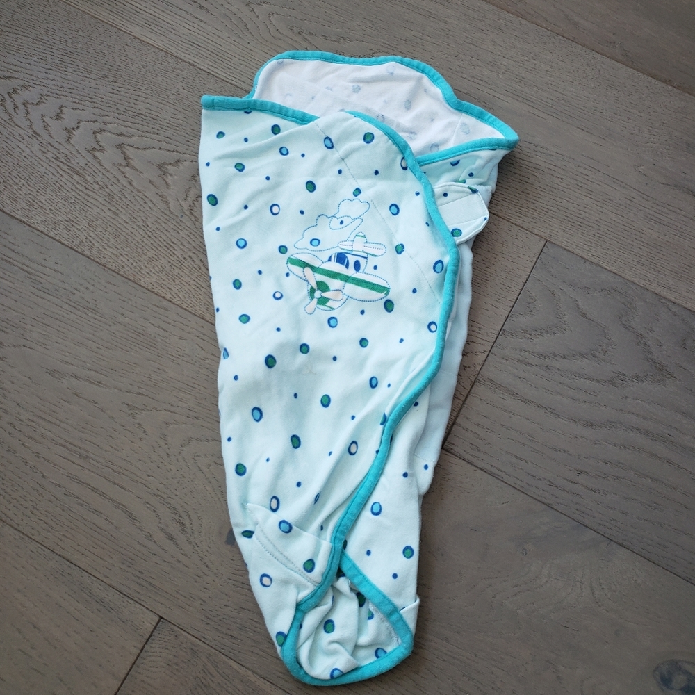 The First Years Swaddle Wrap Bundle + Infant Caps - Picture 3 of 11